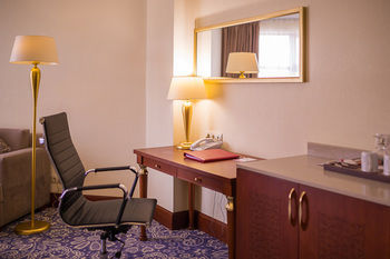 In-Room Business Center